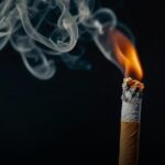 O que tem no cigarro que vicia? Entenda os ingredientes que prendem você
